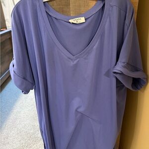Zenana Outfitters Purple Short Sleeve V-Neck Tee